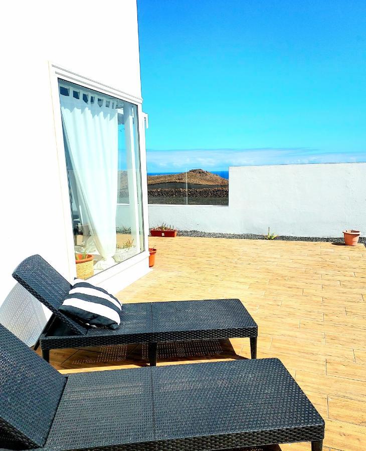 Lanzarote Ocean Loft A Apartment Tinajo Bagian luar foto